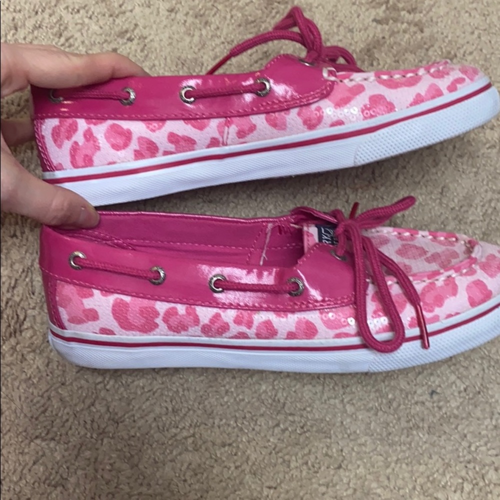 Shoes - Picture 2 of 7
